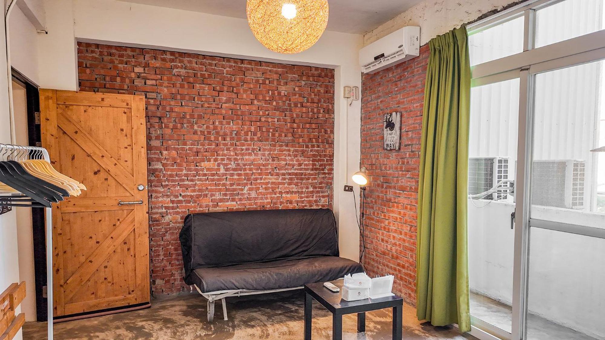 62巷背包客棧 Lane62 Hostel Longjing Luaran gambar