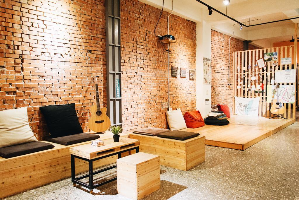 62巷背包客棧 Lane62 Hostel Longjing Luaran gambar