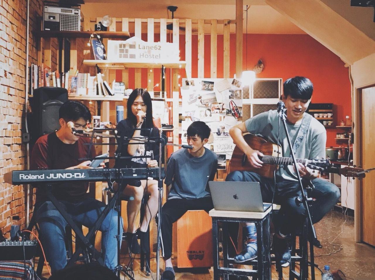 62巷背包客棧 Lane62 Hostel Longjing Luaran gambar